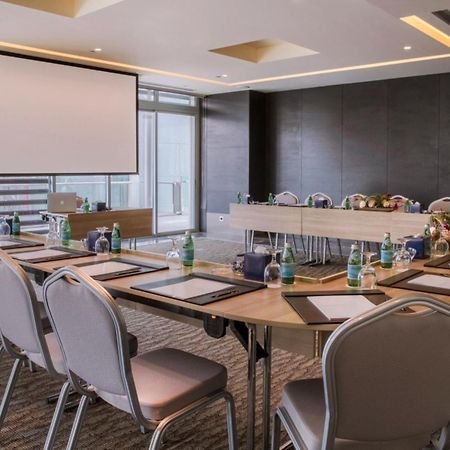 The Abdali Boulevard Hotel Amman Dış mekan fotoğraf Meeting room