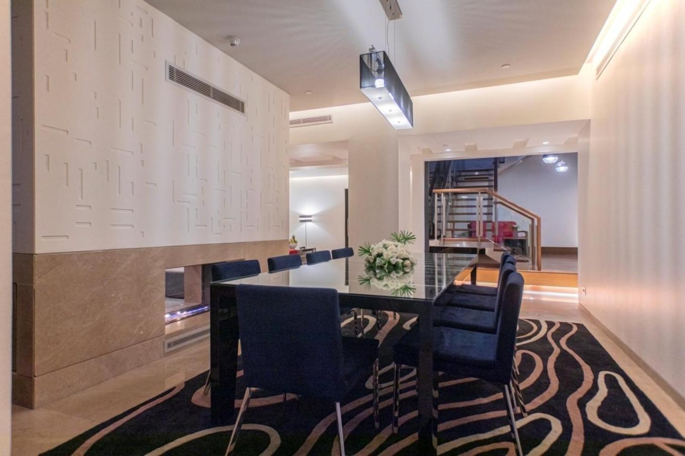The Abdali Boulevard Hotel Amman Dış mekan fotoğraf The interior of a suite at the hotel