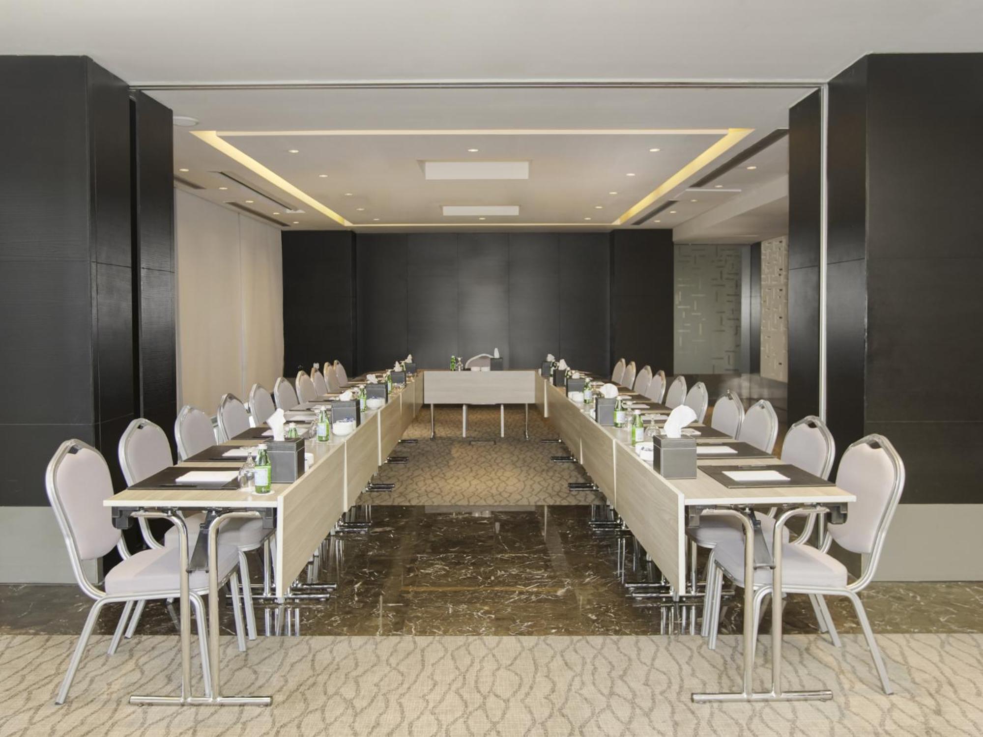 The Abdali Boulevard Hotel Amman Dış mekan fotoğraf Meeting room