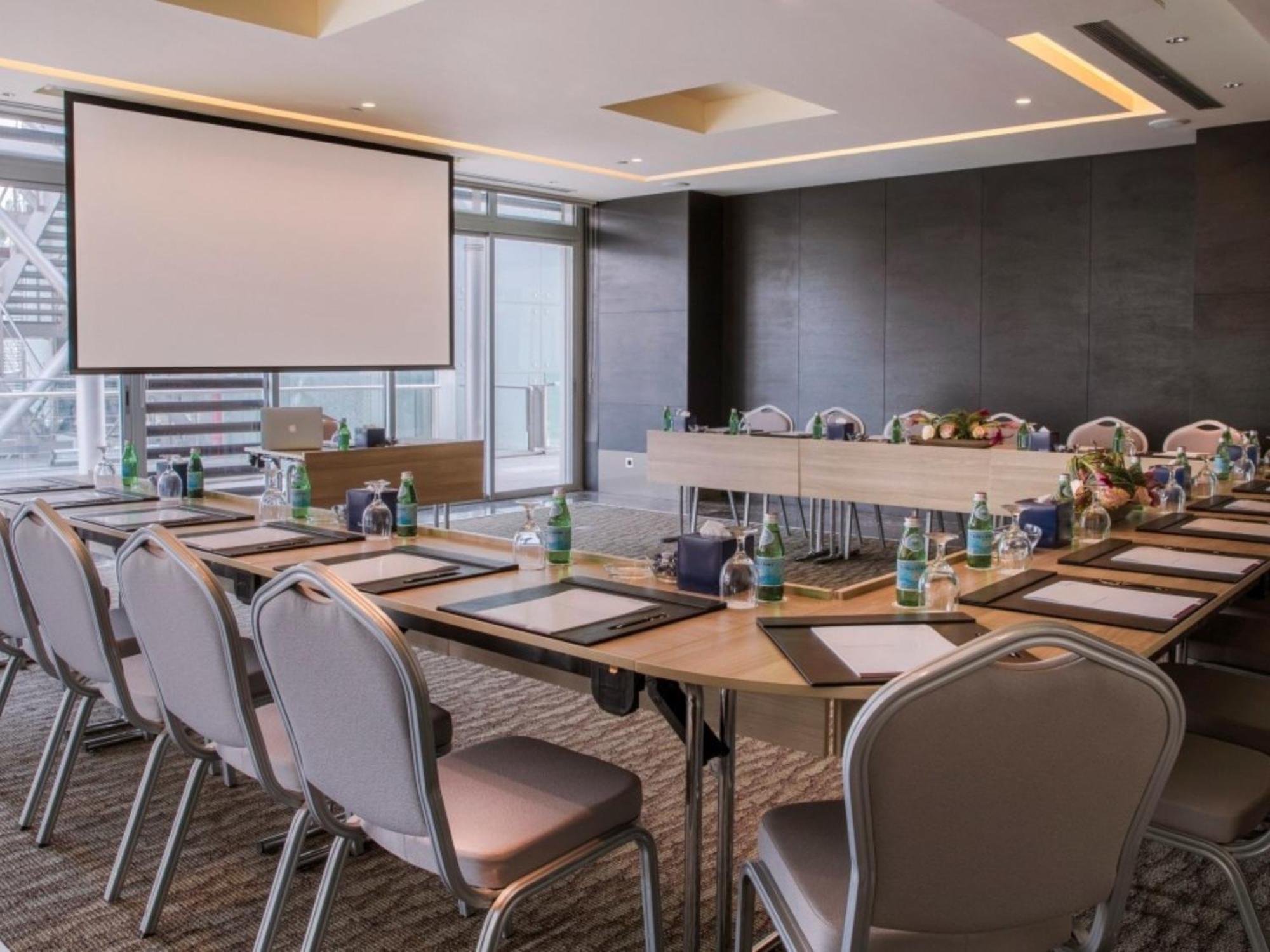 The Abdali Boulevard Hotel Amman Dış mekan fotoğraf Meeting room